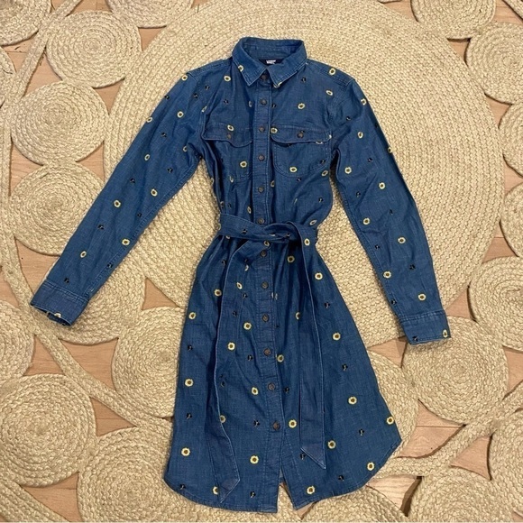 Lands' End Button Front Chambray Shirtdress XS embroidered bees sunflowers - Picture 2 of 9